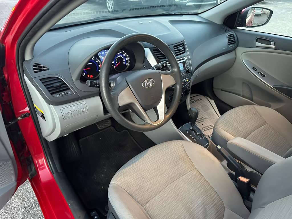 Used 2015 Hyundai Accent GLS image 15