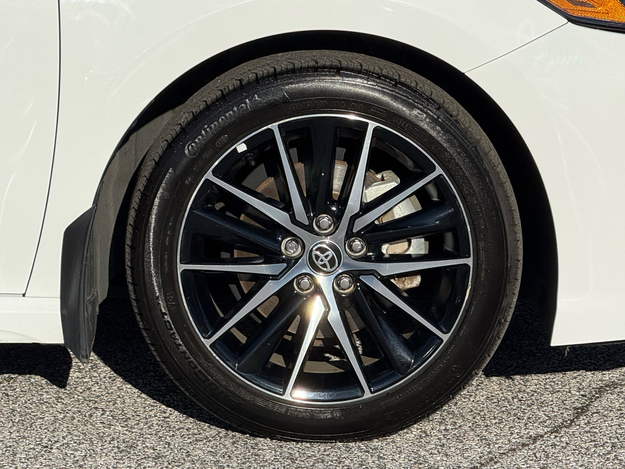 Used 2024 Toyota Camry SE image 31