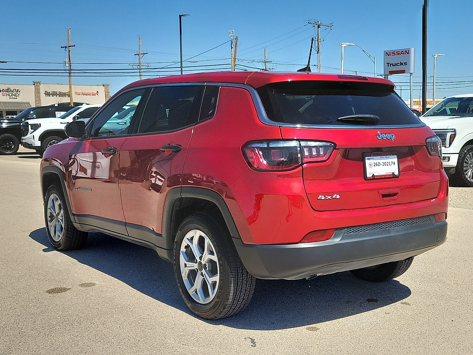 Used 2025 Jeep Compass Sport AWD/4WD image 3