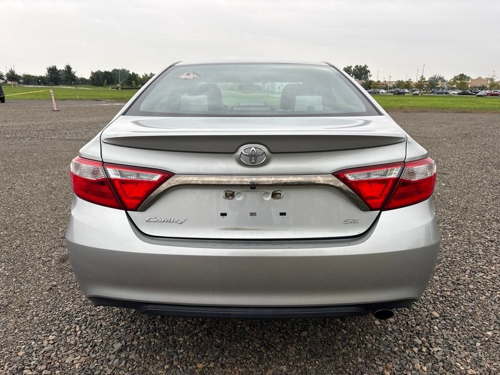 Used 2017 Toyota Camry SE FWD image 8