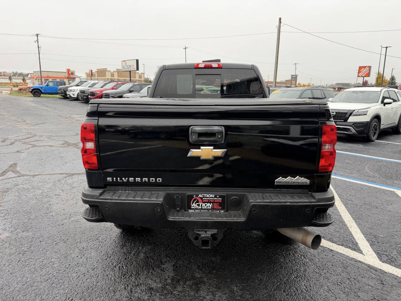 Used 2016 Chevrolet Silverado 2500 High Country w/ High Country Premium Package AWD/4WD image 4