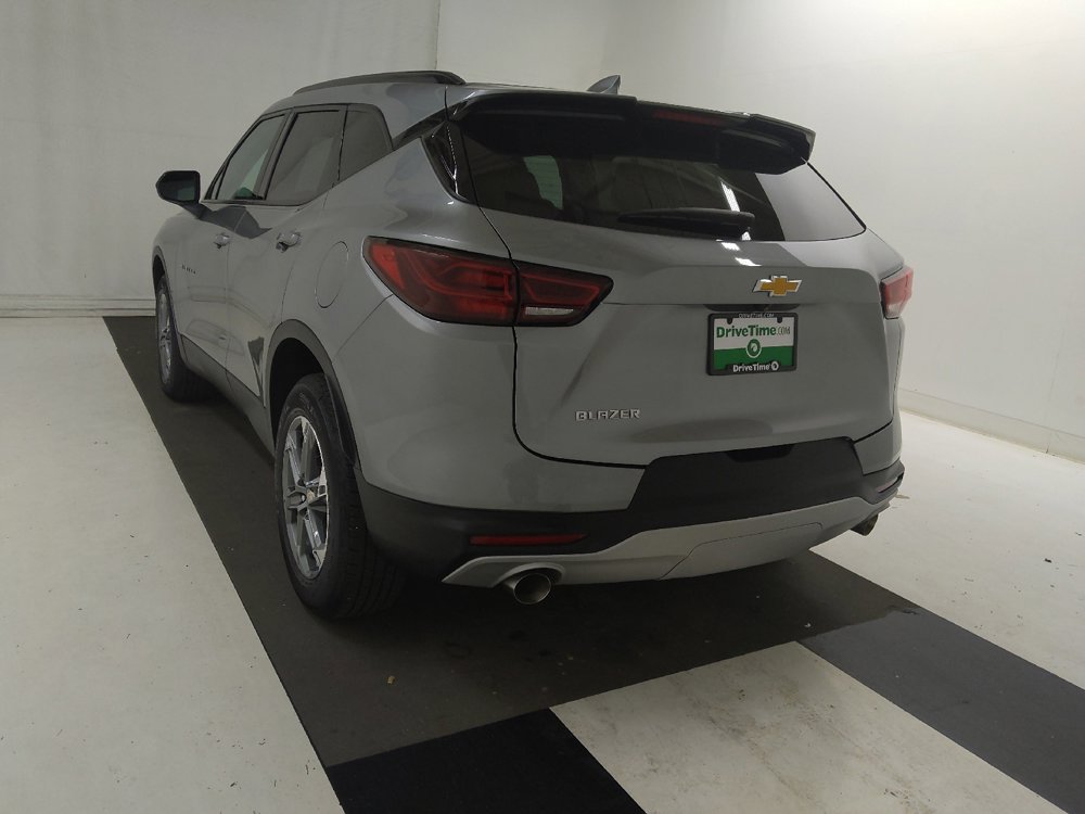 Used 2024 Chevrolet Blazer LT w/ Convenience Package FWD image 5