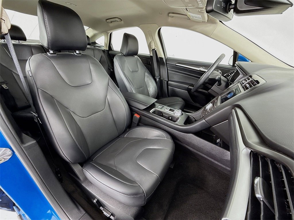 Used 2020 Ford Fusion Energi Titanium image 27