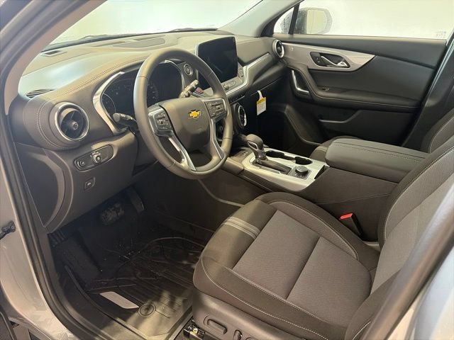New 2026 Chevrolet Blazer LT w/ Convenience Package AWD/4WD image 8