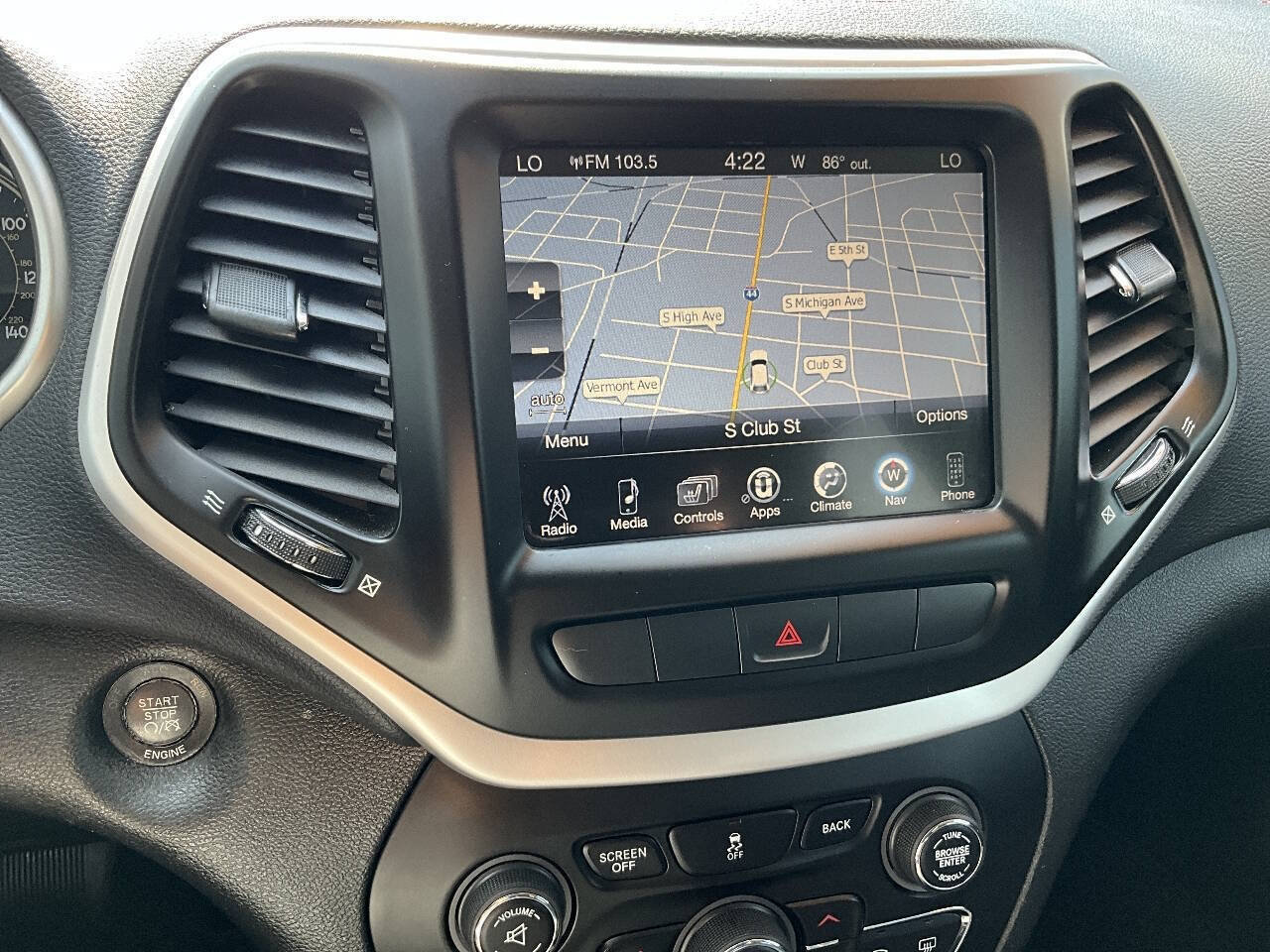 Used 2014 Jeep Cherokee Trailhawk w/ Comfort/Convenience Group AWD/4WD image 25