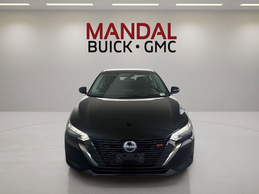 Used 2025 Nissan Sentra SR image 3