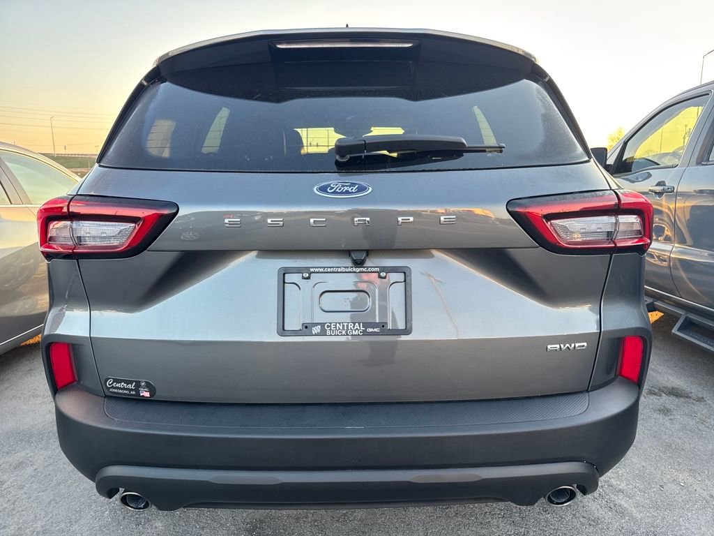 Used 2025 Ford Escape ST-Line image 13