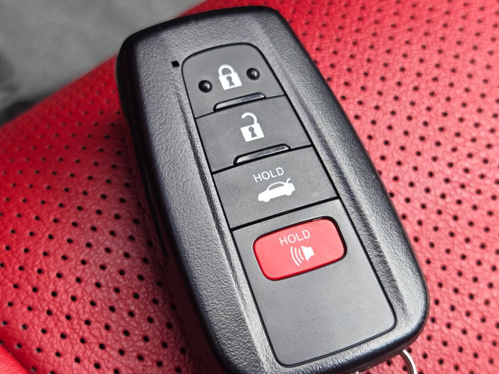 Used 2022 Toyota Camry XSE w/ Navigation Package FWD image 36