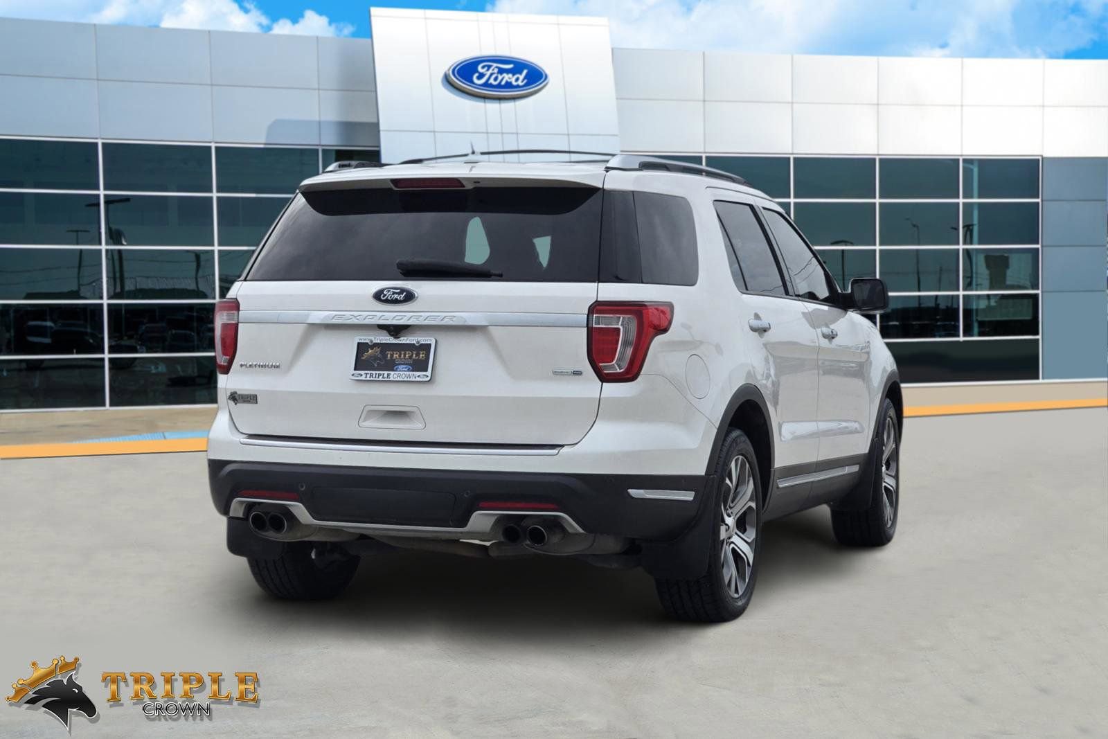 Used 2019 Ford Explorer Platinum AWD/4WD image 5