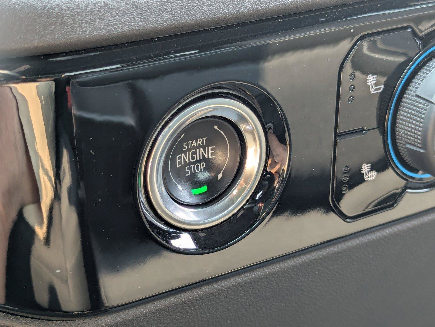 Used 2024 Chevrolet Silverado 1500 LT AWD/4WD image 15