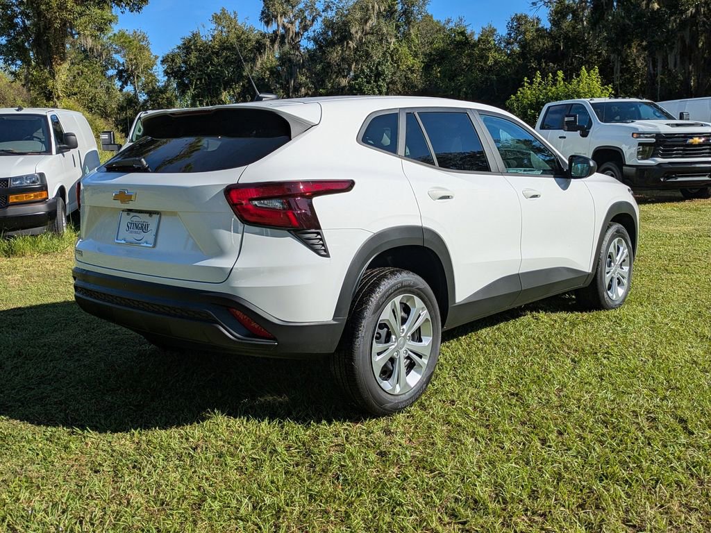 New 2026 Chevrolet Trax LS w/ Driver Confidence Package image 25