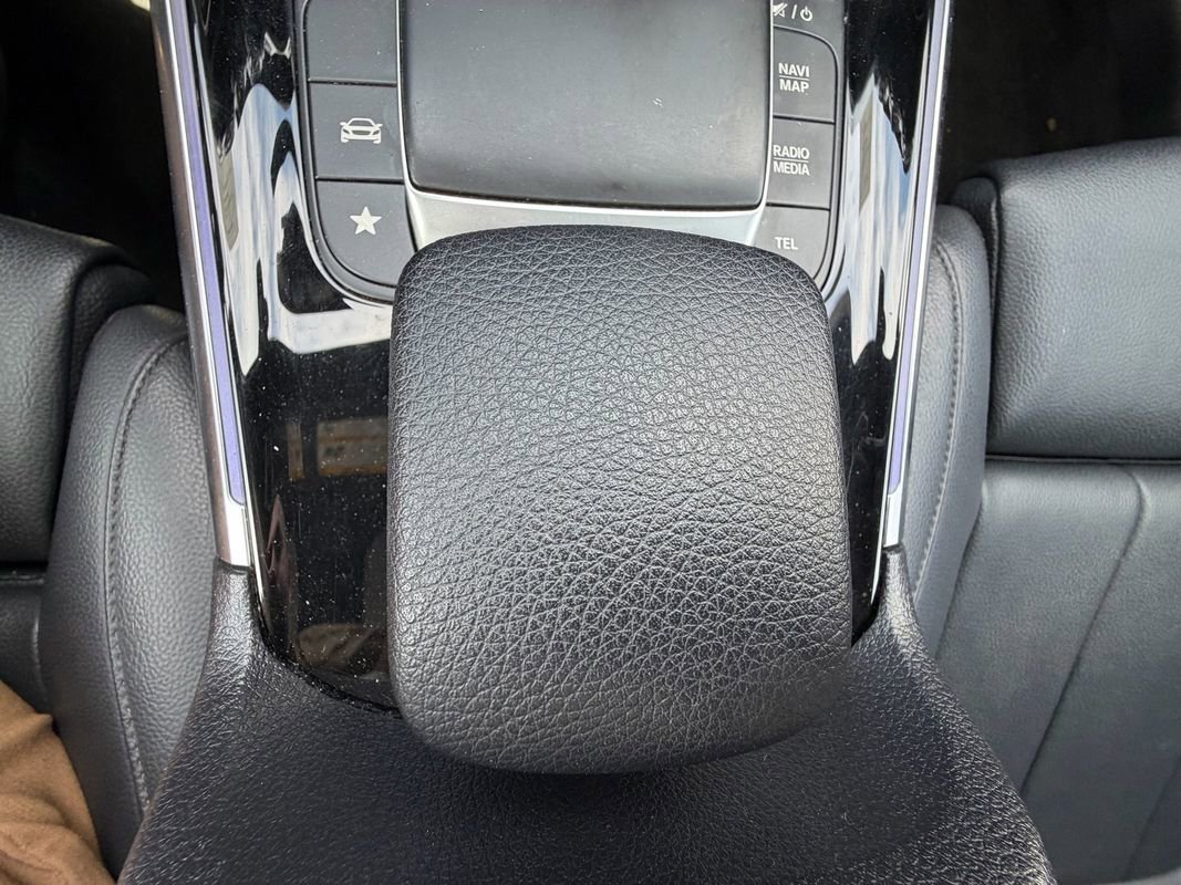 Used 2021 Mercedes-Benz GLB 250 4MATIC image 23