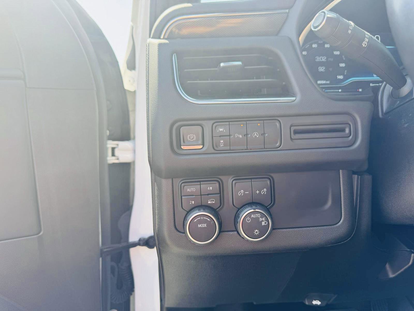 Used 2023 Chevrolet Suburban RST image 27