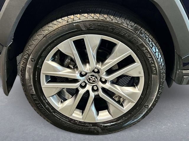 Used 2023 Toyota RAV4 XLE Premium AWD/4WD image 8