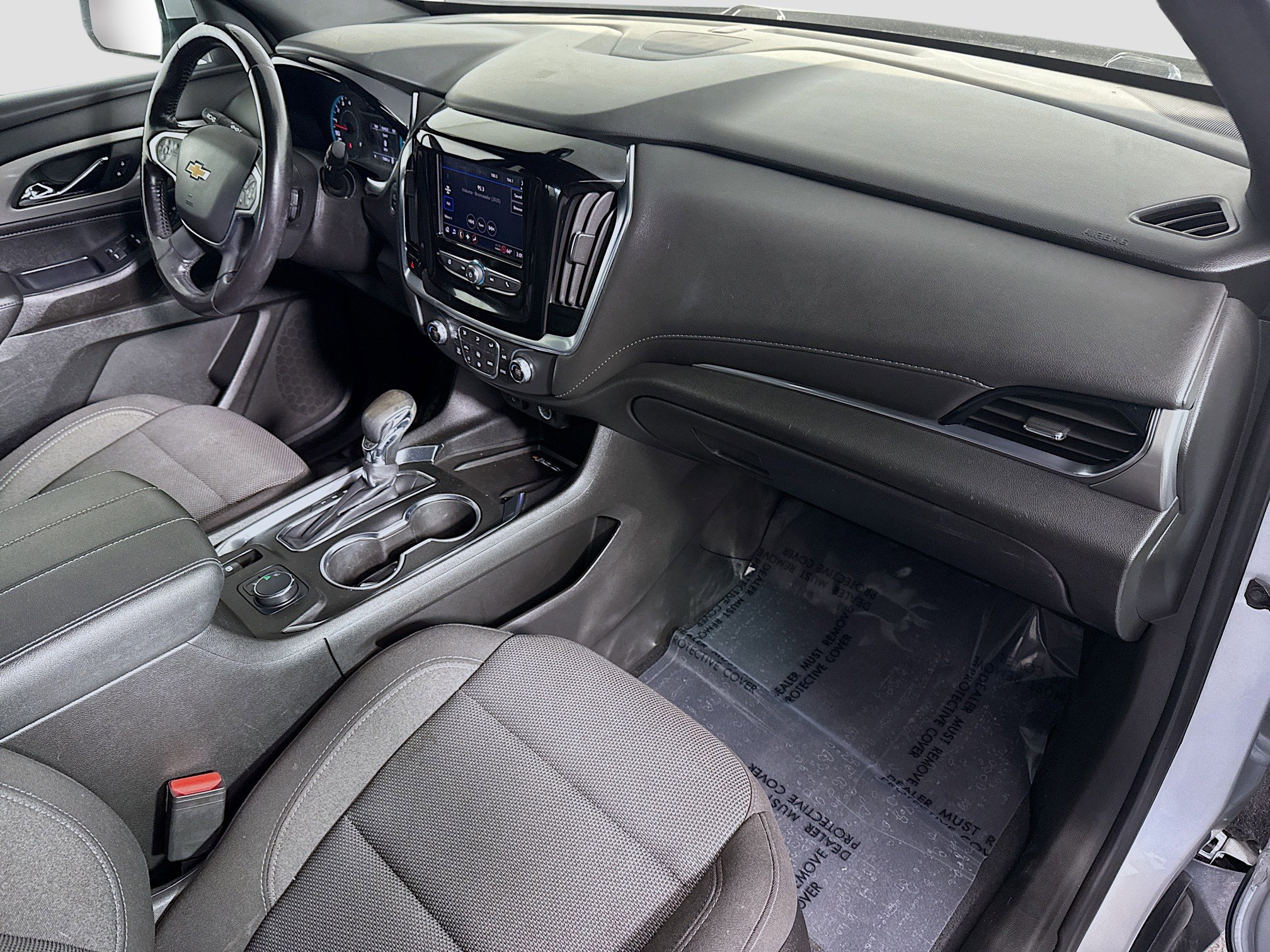 Used 2022 Chevrolet Traverse LT image 30