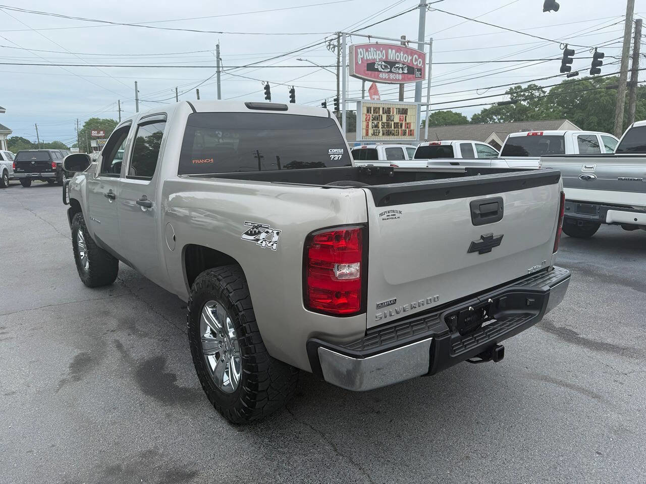 Used 2008 Chevrolet Silverado 1500 LT w/ EZ-Lift Tailgate Package AWD/4WD image 6