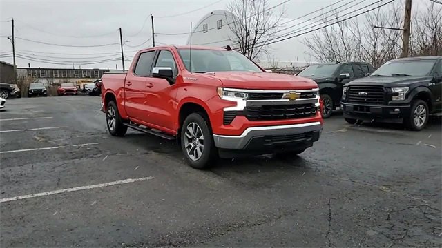 Certified 2024 Chevrolet Silverado 1500 LT image 2