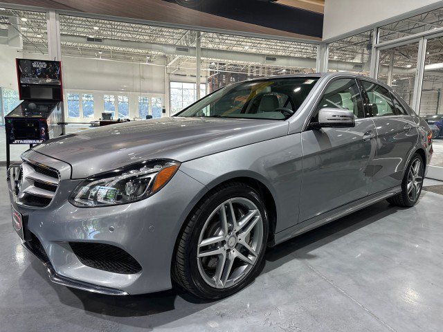 Used 2014 Mercedes-Benz E 550 4MATIC Sedan w/ Premium 1 Package image 19