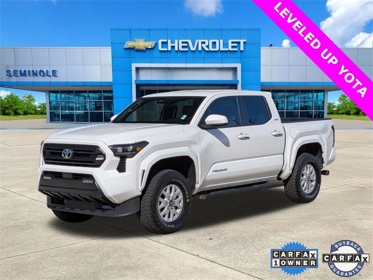 Used 2024 Toyota Tacoma SR5 image 2