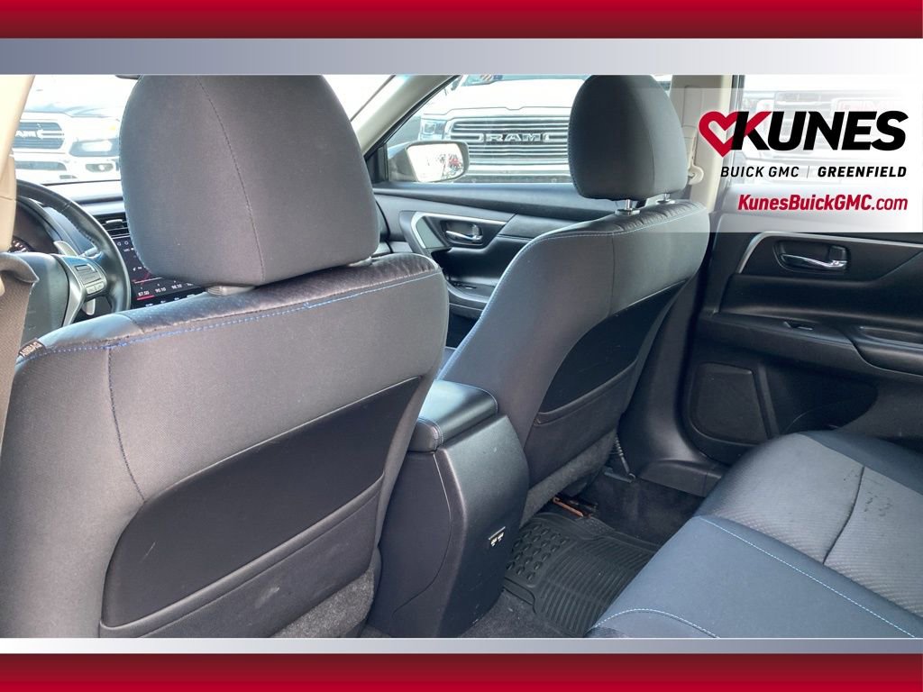 Used 2017 Nissan Altima 2.5 SR w/ Midnight Edition Package image 30