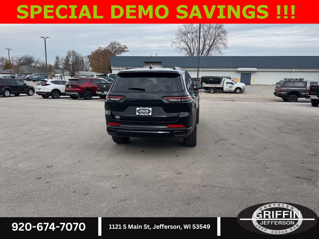 New 2025 Jeep Grand Cherokee L Summit w/ Obsidian Package image 11