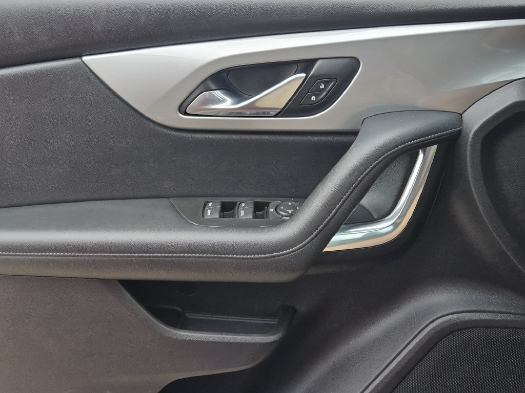 Used 2019 Chevrolet Blazer LT FWD image 22