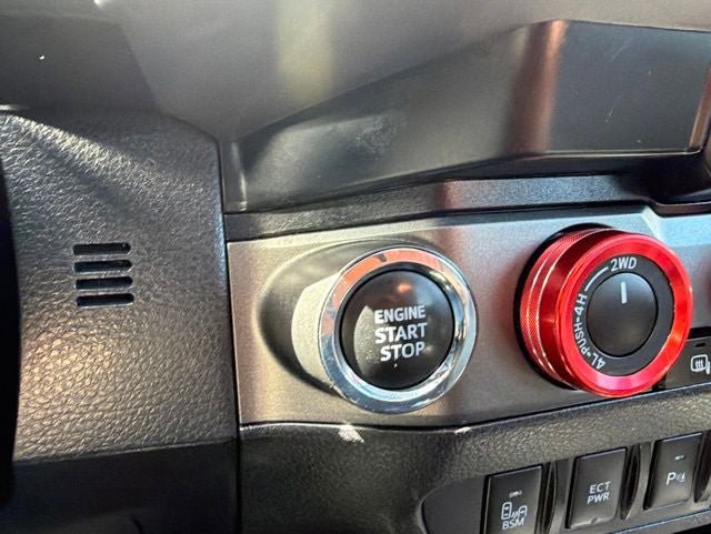 Used 2023 Toyota Tacoma TRD Pro AWD/4WD image 25