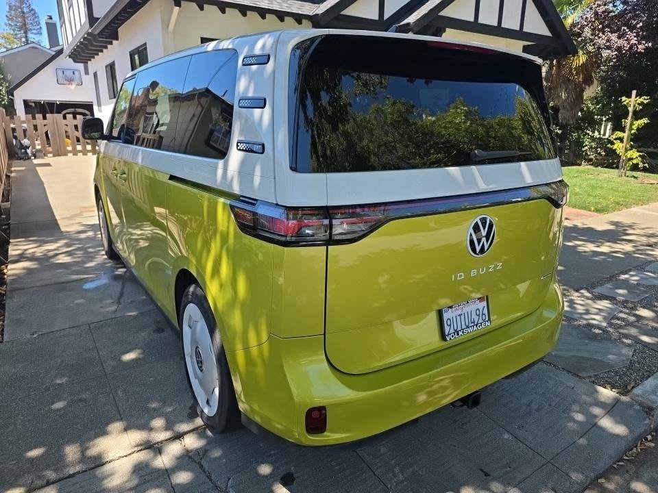 Used 2025 Volkswagen ID. Buzz 1st Edition AWD/4WD image 5