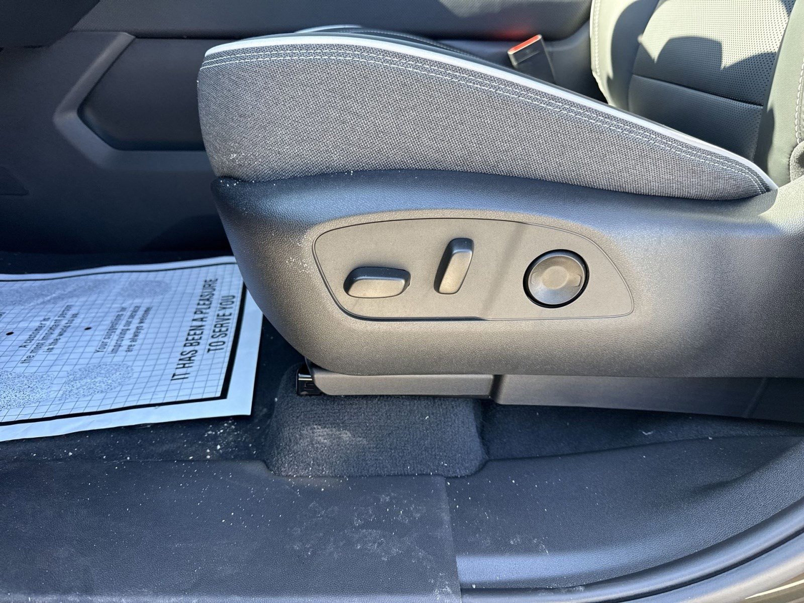 New 2026 GMC Sierra EV Elevation image 14