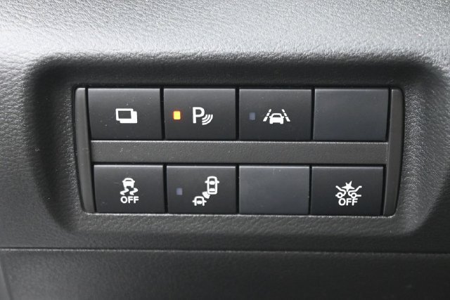 Certified 2025 Nissan Kicks Play S FWD image 21