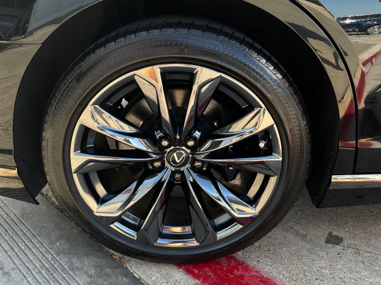 Used 2023 Lexus LS 500 F Sport w/ Cold Weather Package (CK) RWD image 9