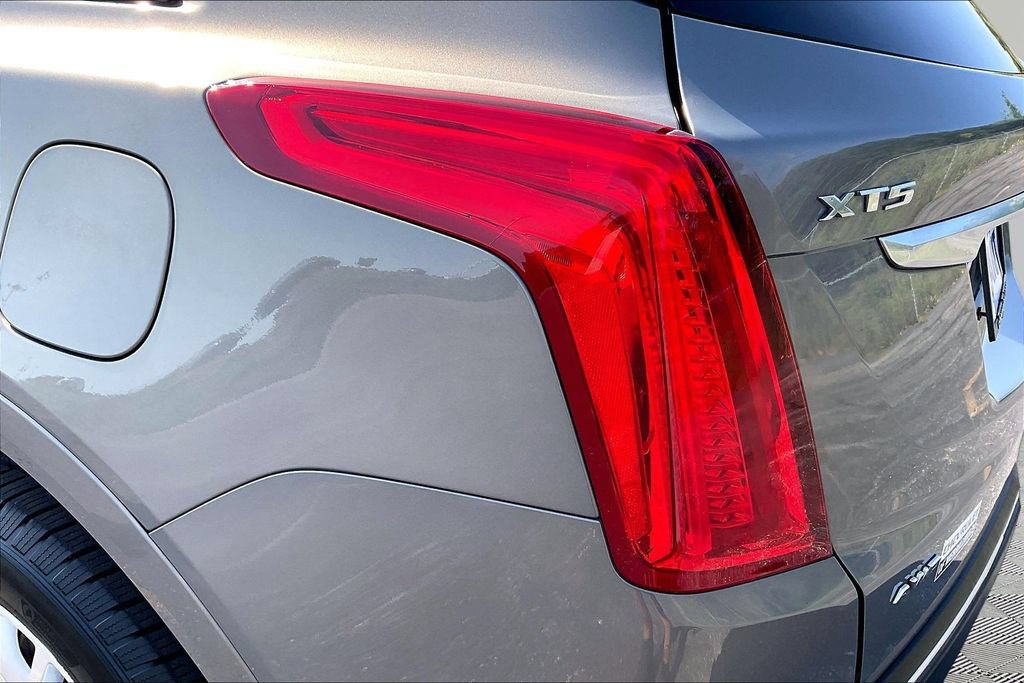 Used 2019 Cadillac XT5 AWD image 26