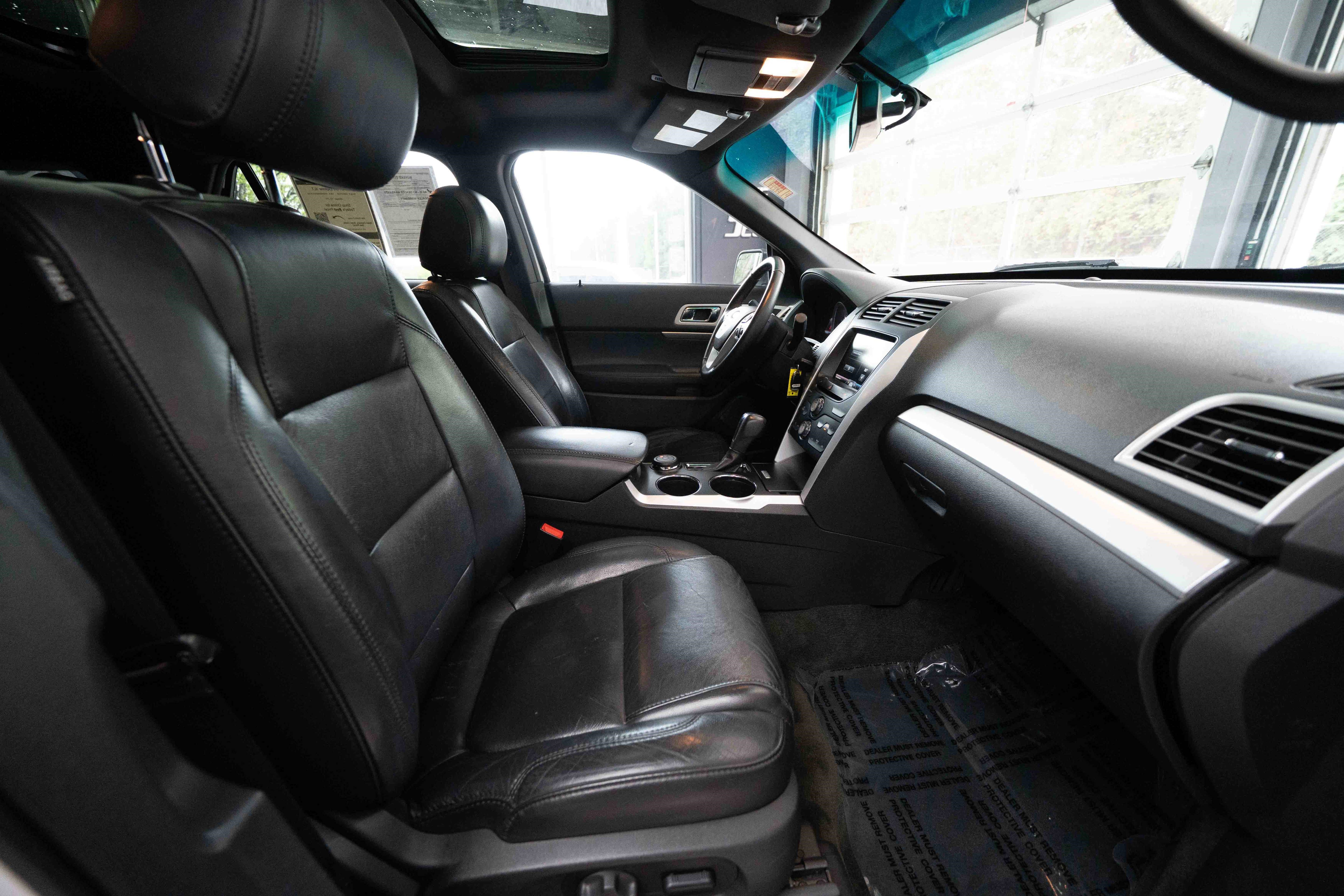 Used 2013 Ford Explorer XLT image 27