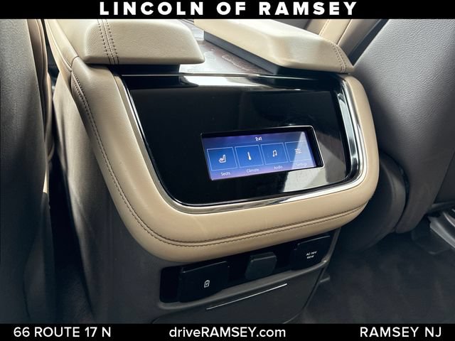 Used 2024 Lincoln Navigator L Reserve AWD/4WD image 23
