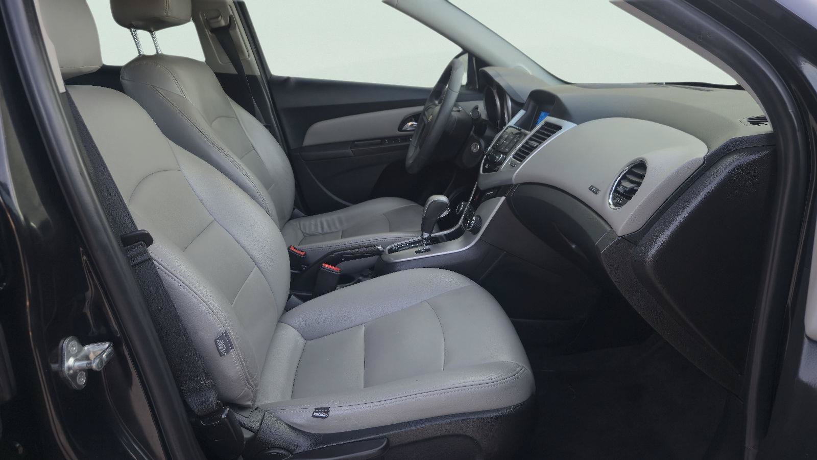 Used 2016 Chevrolet Cruze LS FWD image 22