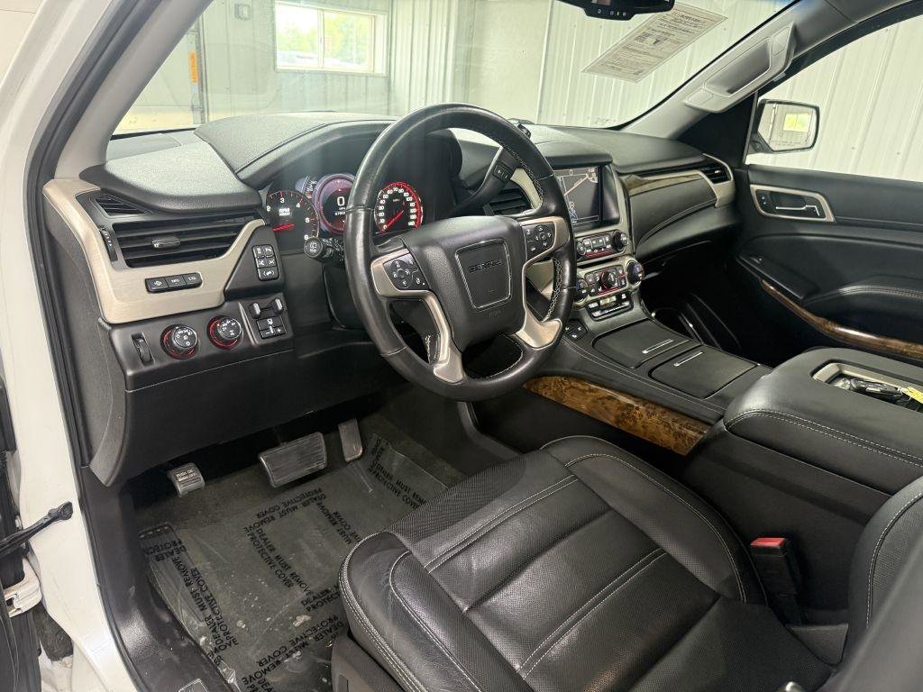 Used 2016 GMC Yukon XL Denali AWD/4WD image 13