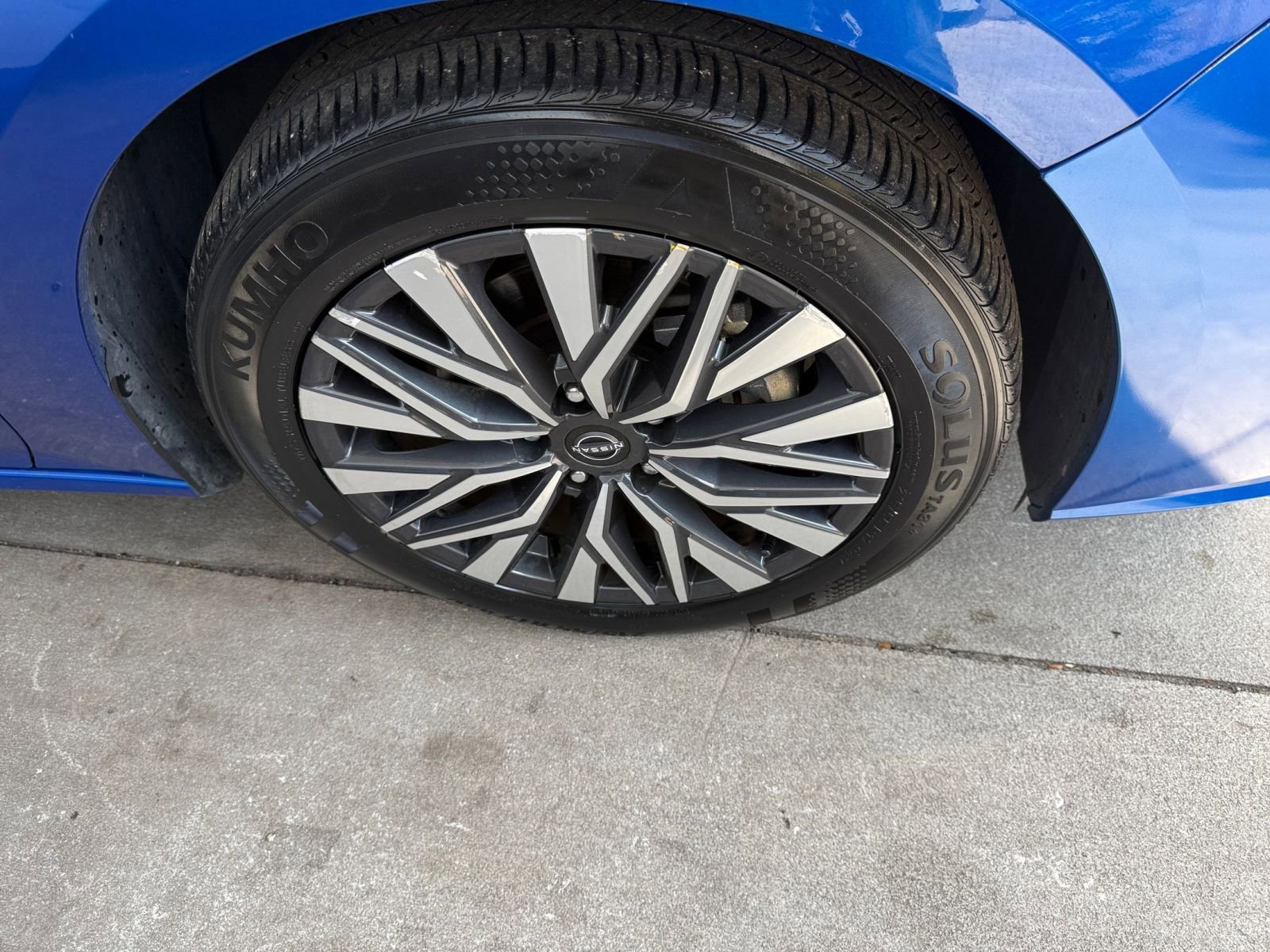 Used 2025 Nissan Altima 2.5 SV FWD image 30