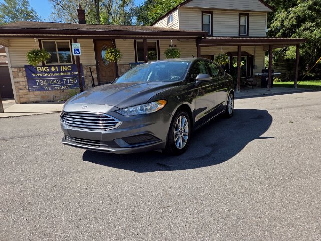 Used 2017 Ford Fusion SE w/ Fusion SE Technology Package