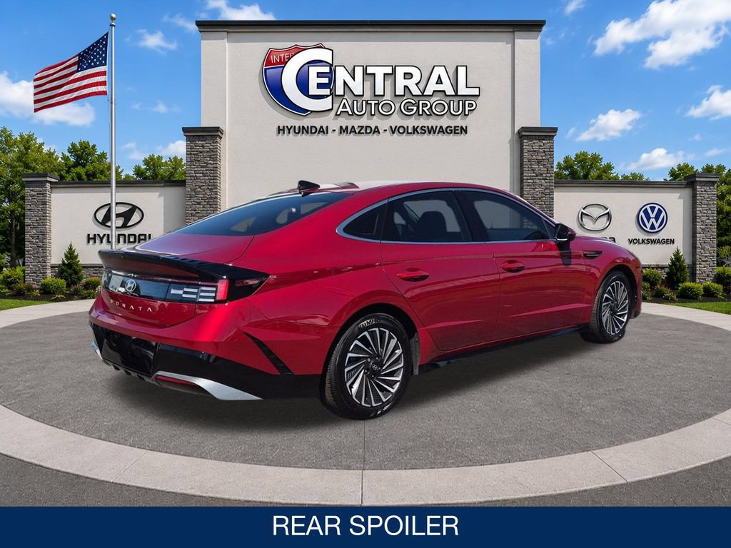 Certified 2024 Hyundai Sonata SEL FWD image 8
