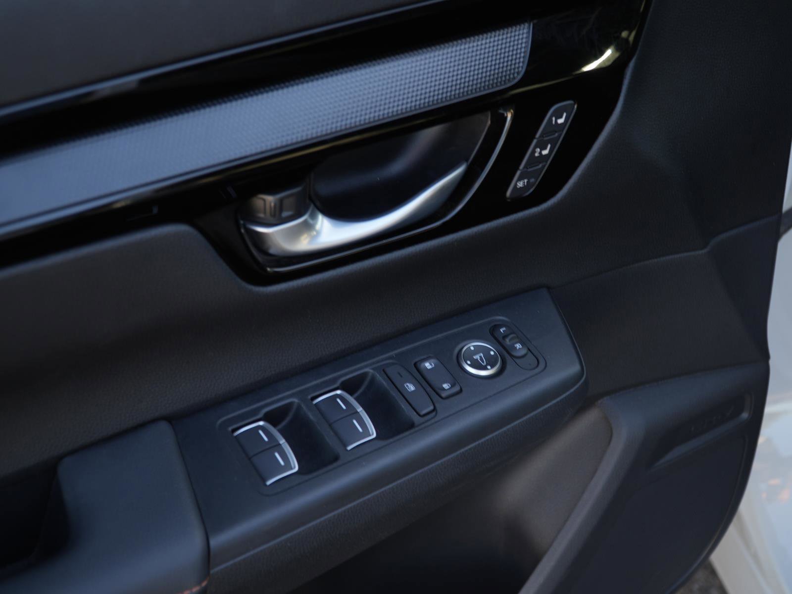 Used 2023 Honda CR-V Sport Touring image 14