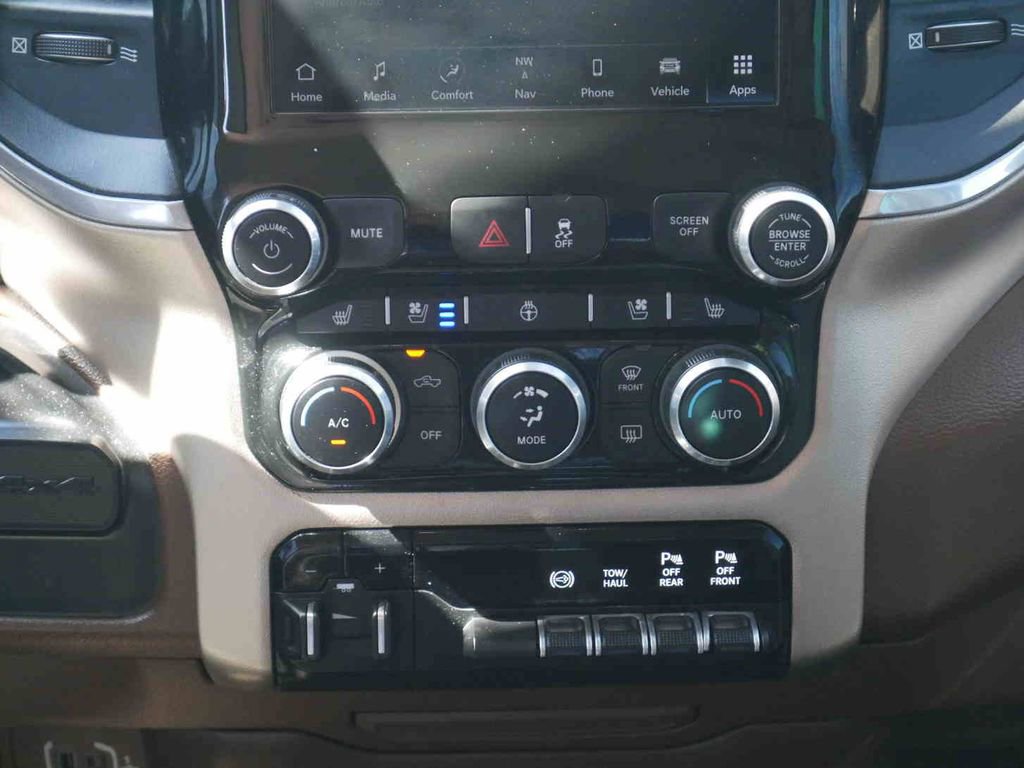 Certified 2022 RAM 3500 Laramie AWD/4WD image 8