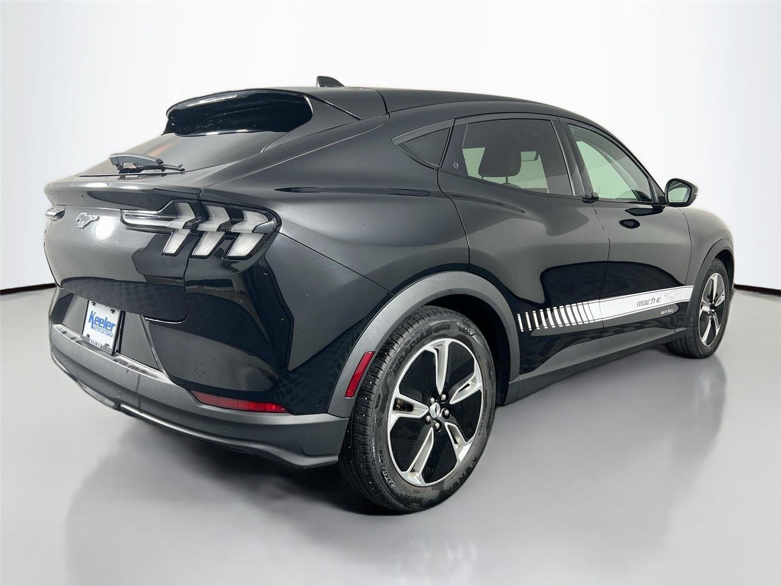 Used 2021 Ford Mustang Mach-E Select w/ Comfort/Appearance Package AWD/4WD image 6