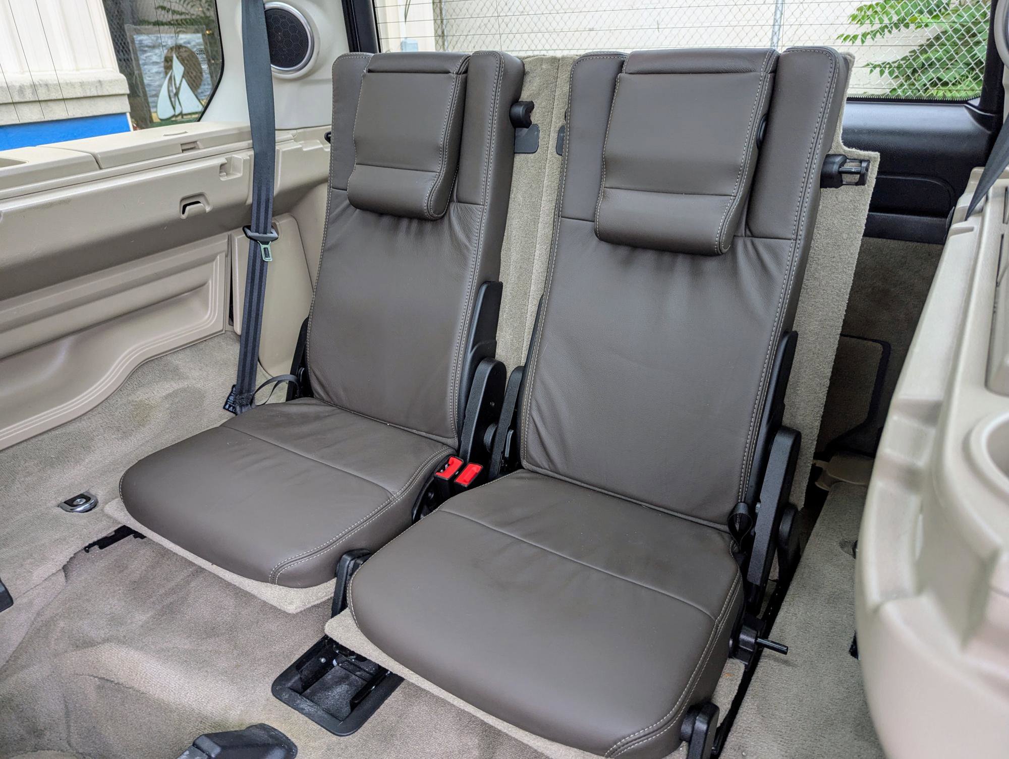 Used 2015 Land Rover LR4 HSE LUX image 8