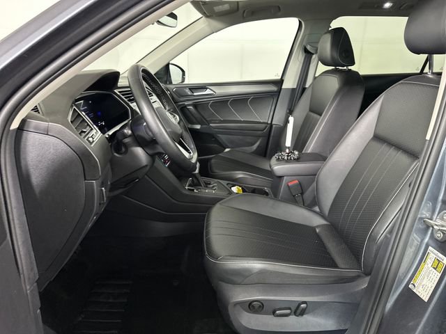 Used 2024 Volkswagen Tiguan SE image 11