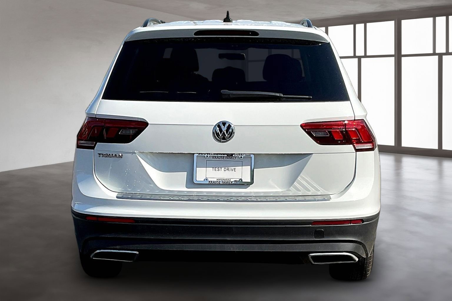 Used 2020 Volkswagen Tiguan S image 5