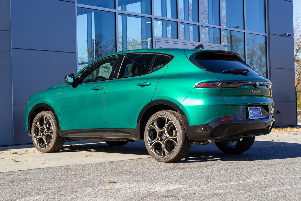 New 2025 Alfa Romeo Tonale image 8