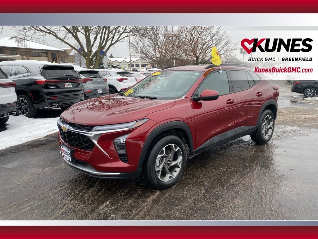 Used 2025 Chevrolet Trax LT image 10