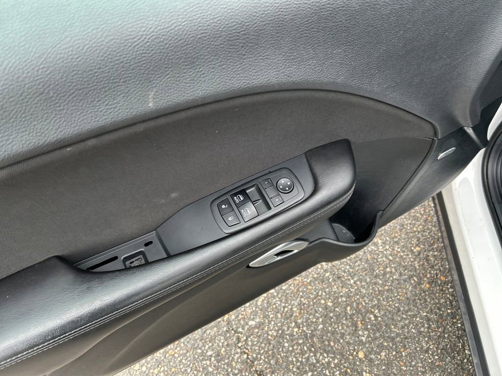Used 2018 Dodge Challenger SXT w/ Blacktop Package RWD image 13
