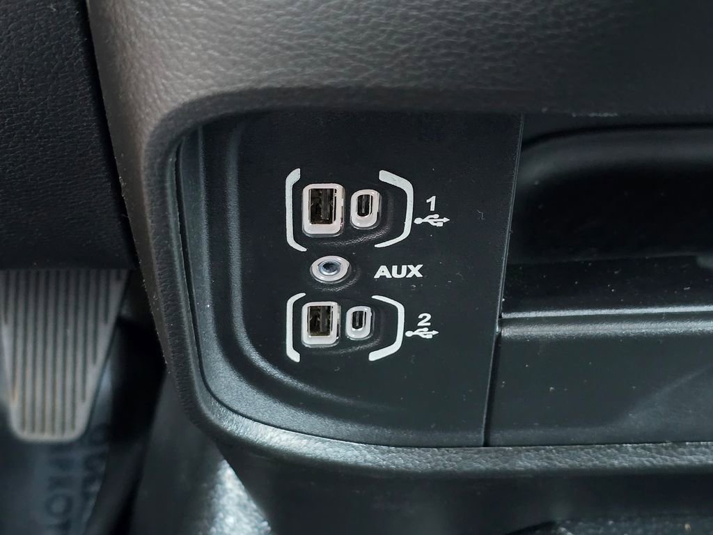 Used 2025 RAM 3500 Tradesman w/ Chrome Appearance Group image 37