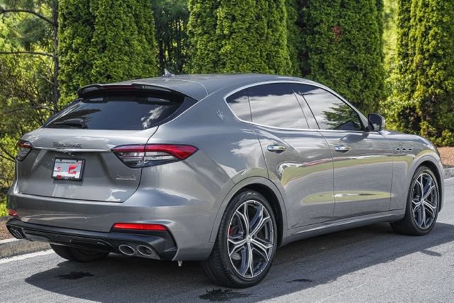 Used 2022 Maserati Levante GT AWD/4WD image 18